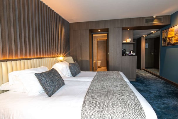 Guest room