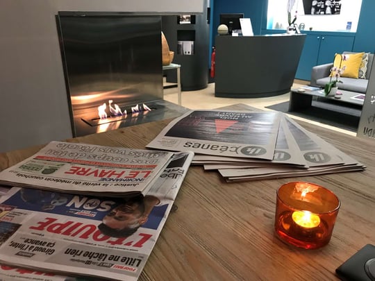 #COWORKING area wifi + usb plugs