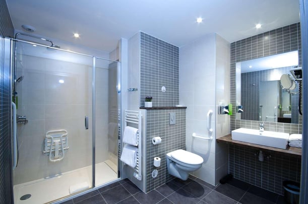 Superior Guest Bathroom