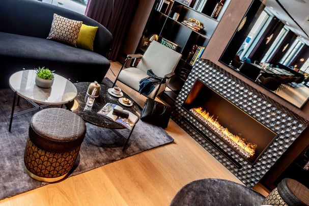 Best Western Plus Crystal Hotel and Spa Bar Fire Place