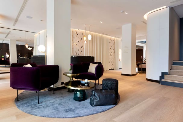 Best Western Plus Crystal Hotel and Spa Lobby Front Desk