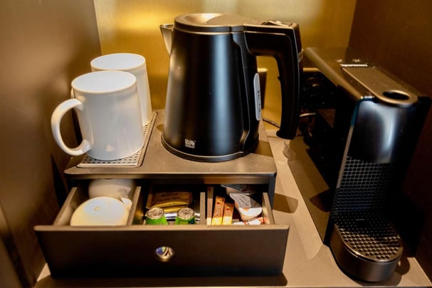 Best Western Plus Crystal Hotel and Spa Deluxe Room Tea and Coffee Machine