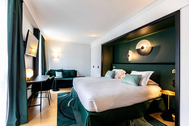 Best Western Plus Crystal Hotel and Spa Deluxe Room for three persons sofabed