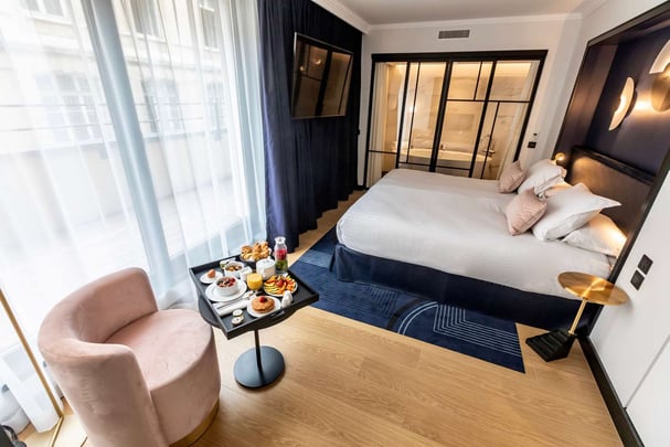 Best Western Plus Crystal Hotel and Spa Prestige Suite Bedroom Breakfast