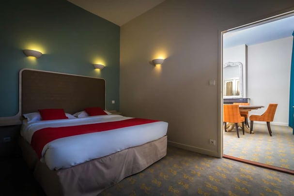 Family Suite - Bedroom