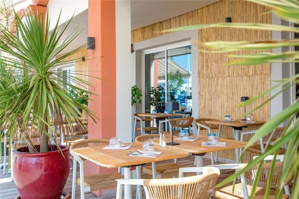 Resto QR Terrasse port