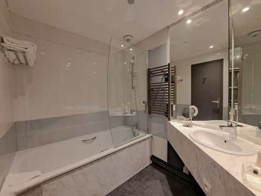 Executive Bathroom