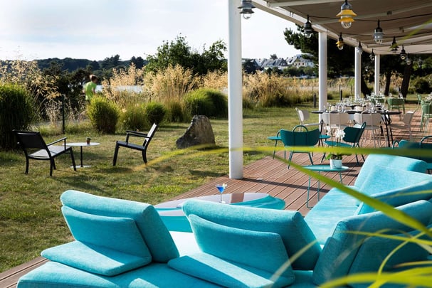 Hôtel Les Rives du Ter - Terrace