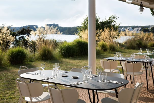 Hôtel Les Rives du Ter - Terrace