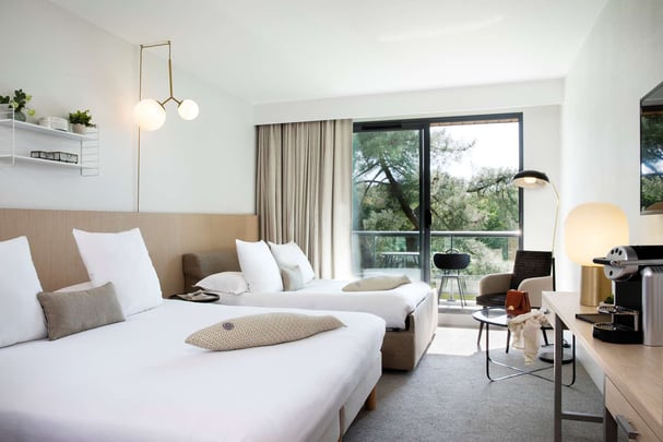 Hôtel Les Rives du Ter - Quadruple Room