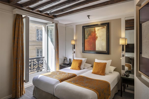 Standard twin bedded room