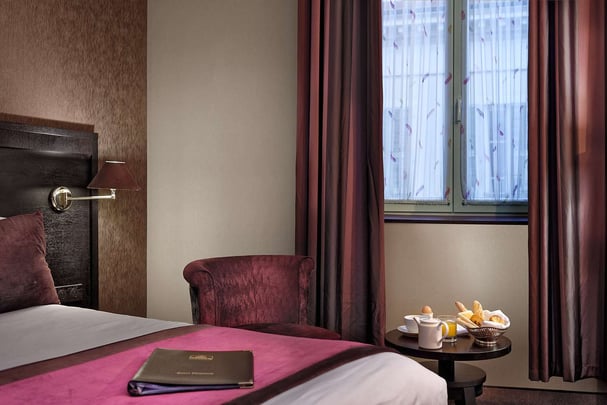 Queen Bed Junior Suite