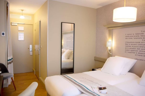 Comfort Twin Bed Room