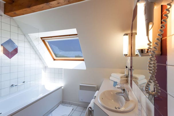 Bathroom Superior room 3rd floor