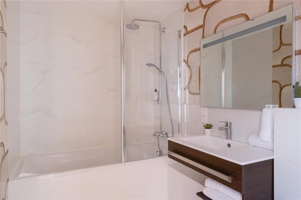 Suite - Bathroom