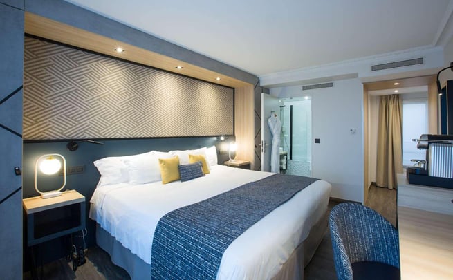 Op ra Batignolles resized