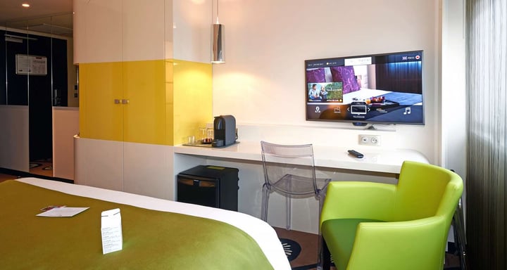 Superior King Bed Guest Room