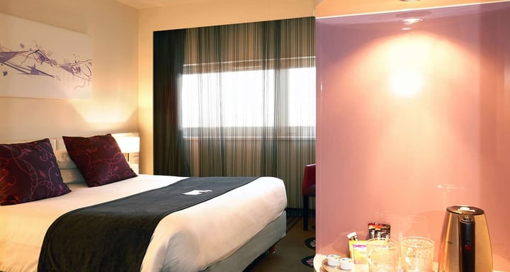 Standard Queen Bed Guest Room