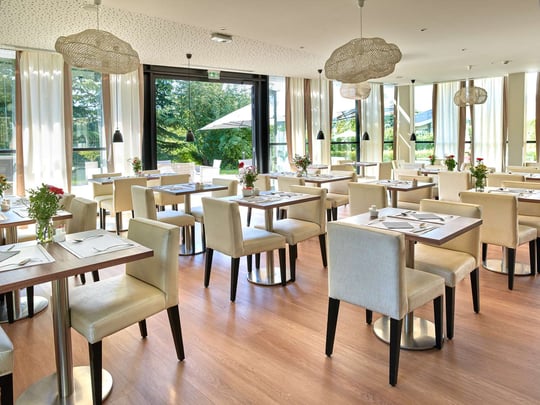 Breakfast diningroom