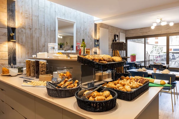 Best Western Plus l Artist Hotel Tours Centre Gare PDJ BUFFET