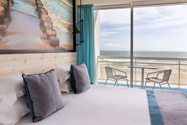 Superior sea view room
