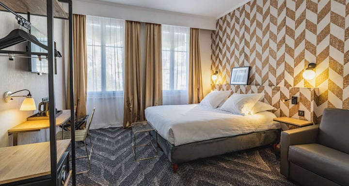 Family Guest Room with Sofa Bed