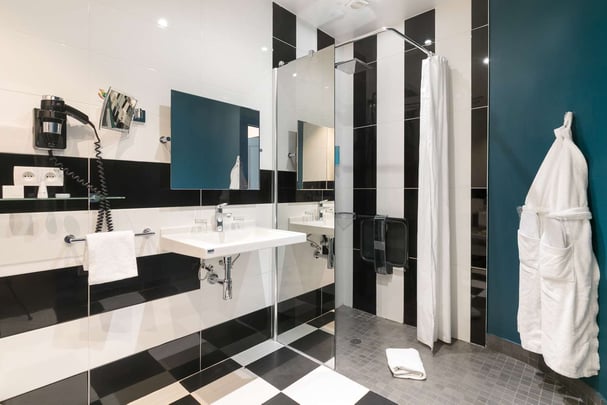 Bathroom in Deluxe Guest Room