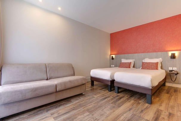 Family Room with twin beds and sofabed