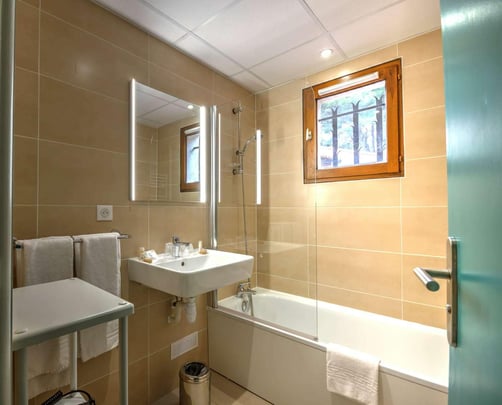 Larger Guest Room Bath