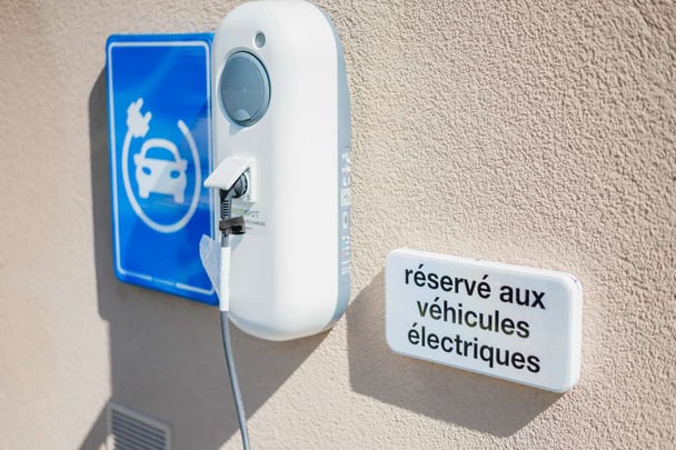 Electric car recharge