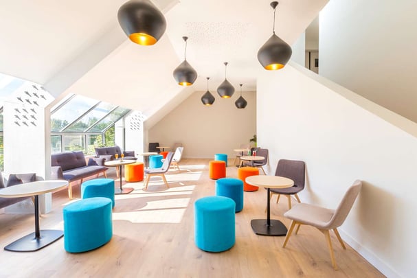 Lounge space - Hotel Armor Park Dinan
