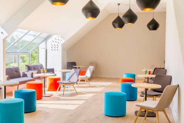 Lounge space - Hotel Armor Park Dinan