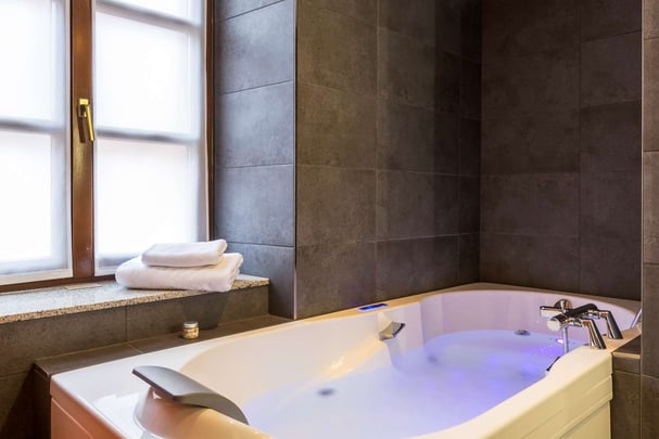 Balneo Bathtub - Executive Guestroom