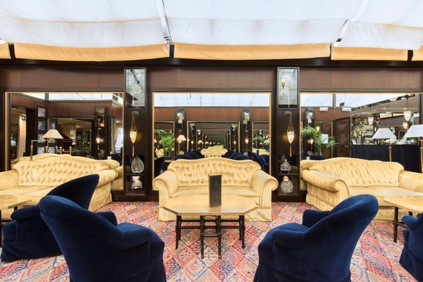 Bar and Cocktail Lounge