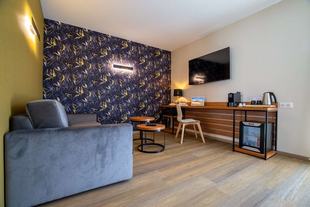 Relaxation and work area suite