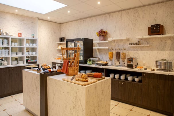 Best Western Royal Hotel Caen SALLE PDJ BUFFET