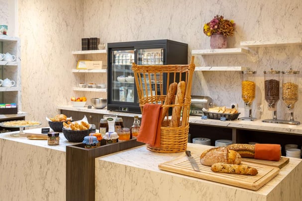 Best Western Royal Hotel Caen SALLE PDJ BUFFET