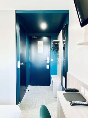 CHAMBRE DOUBLE ENTREE