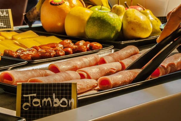 Daily Breakfast - Hotel Hotelio