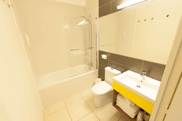 Suite Apartment - Bathroom - Hotel Hotelio