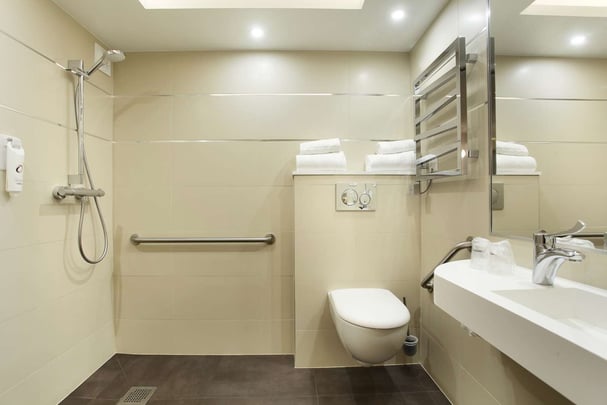 Premium Guest Room Bath Double