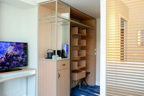 t l vision chambre eden rose