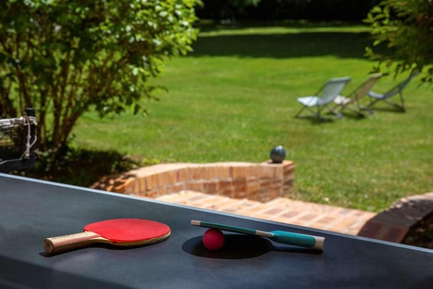 Ping pong, pétanque & others games available