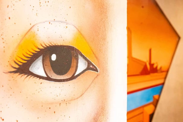 Graffiti decoration in corridors