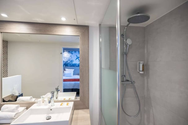 HOTEL SAINT EXUPERY FULL