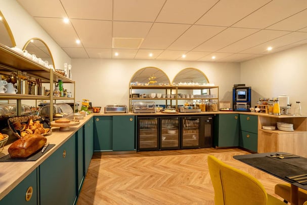 SALLE PETIT DEJEUNER