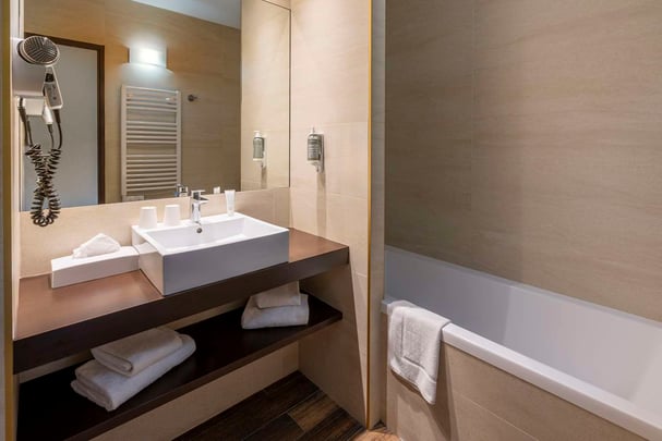 Best Western Terre de Provence Ce cile Langlois BD