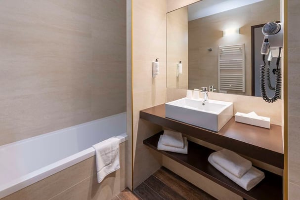 Best Western Terre de Provence Ce cile Langlois BD