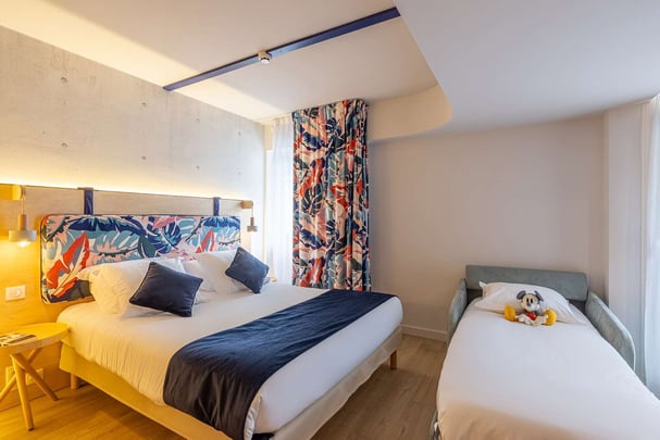 Triple superior room