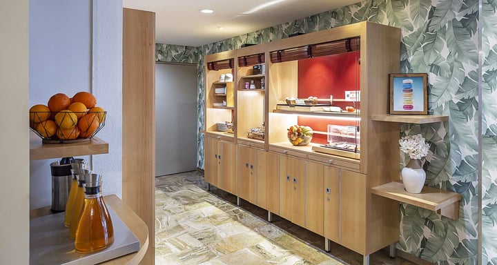 jad sylla Sure Hotel Collection Ostal Pau BD